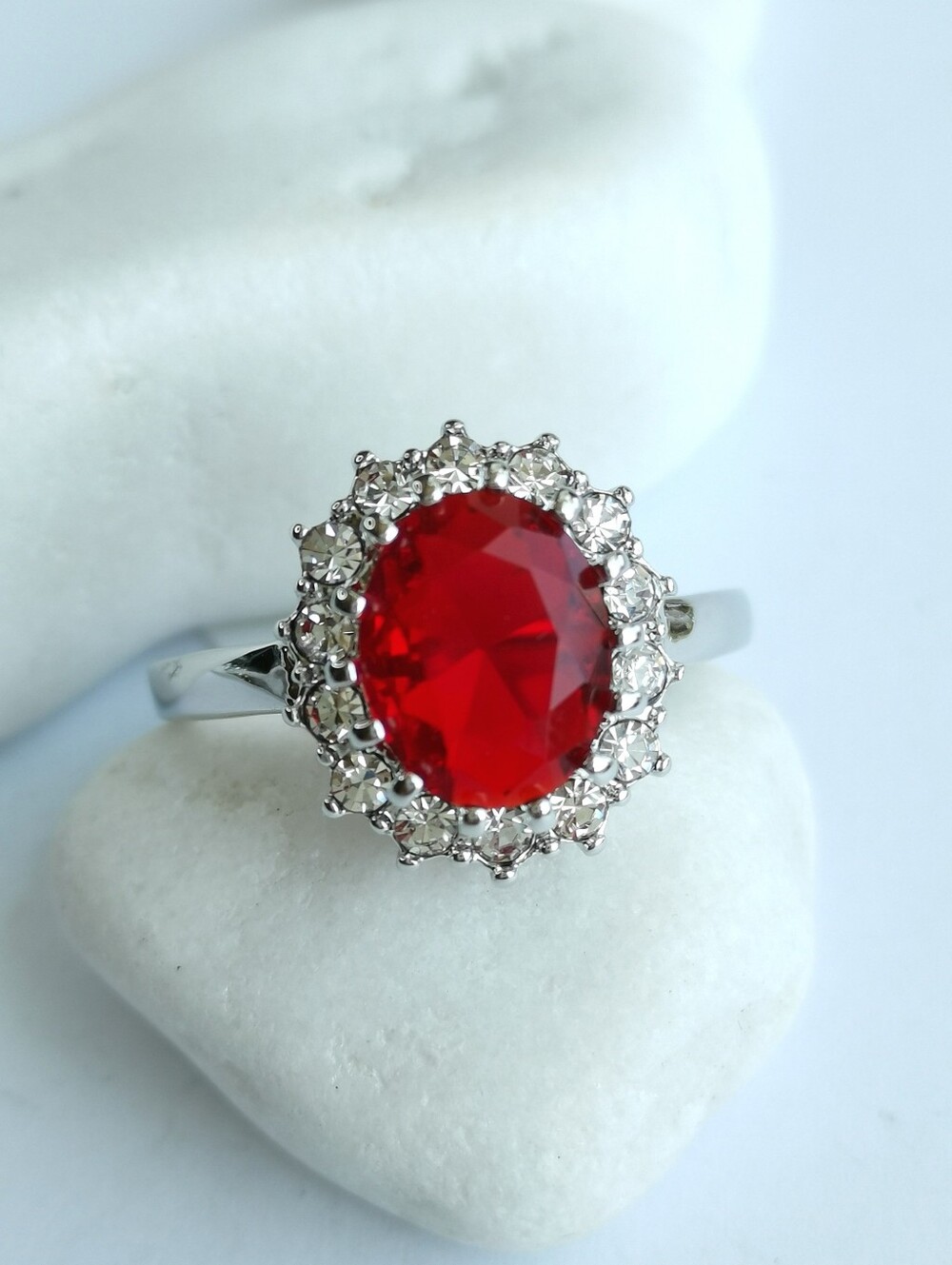 Ruby Cz halo cocktail ring size 8 🆕